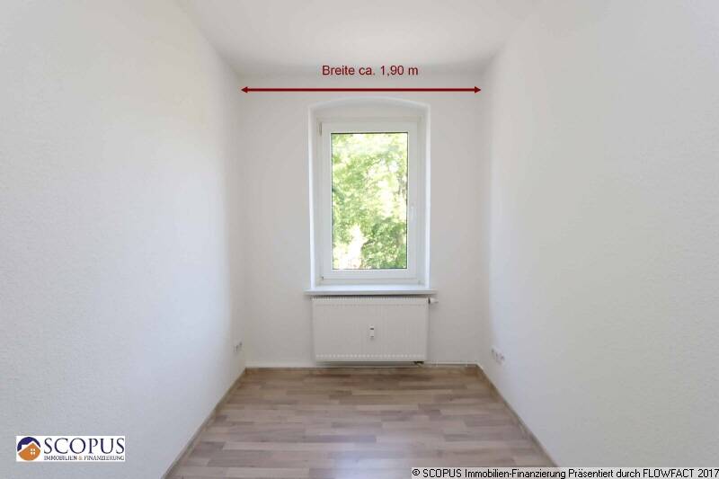 Helle Single-Wohnung mit Einbauküche, Gartenmitbenutzung, PKW-Stellplatz
