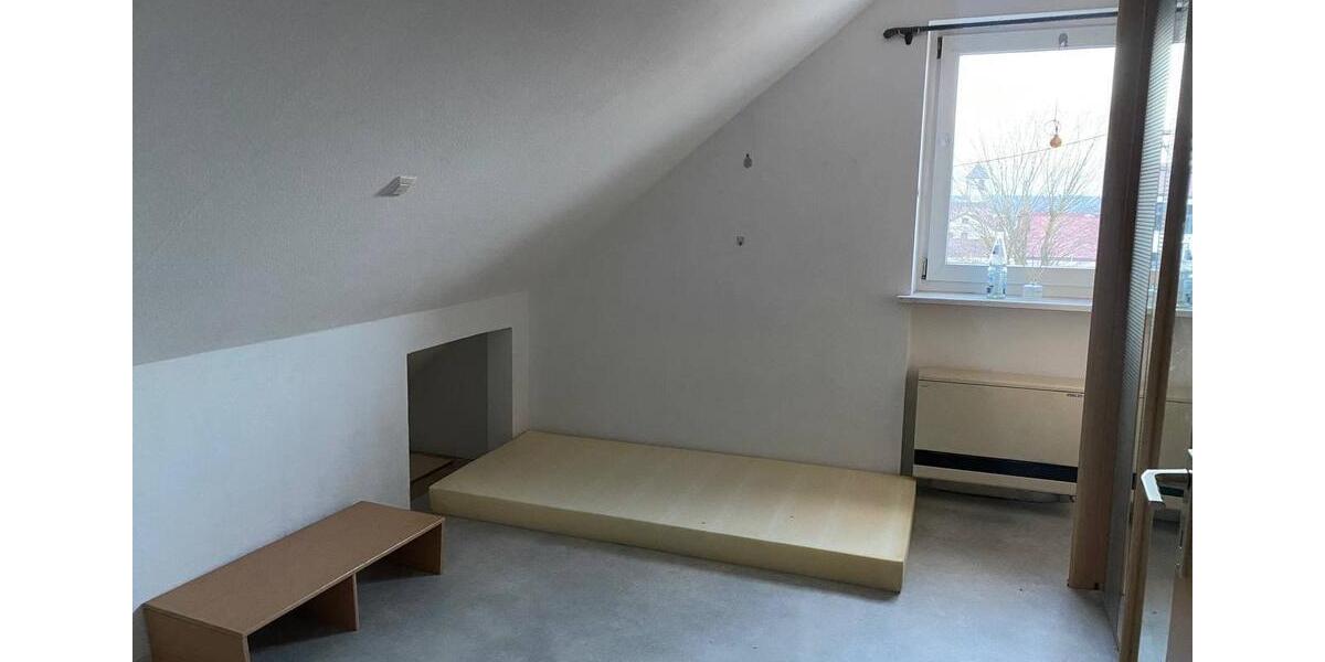 Wohnen auf Zeit Gärtringen - 3 Zimmer, 75 m&sup2;, 450&euro; | Angebot:26069272