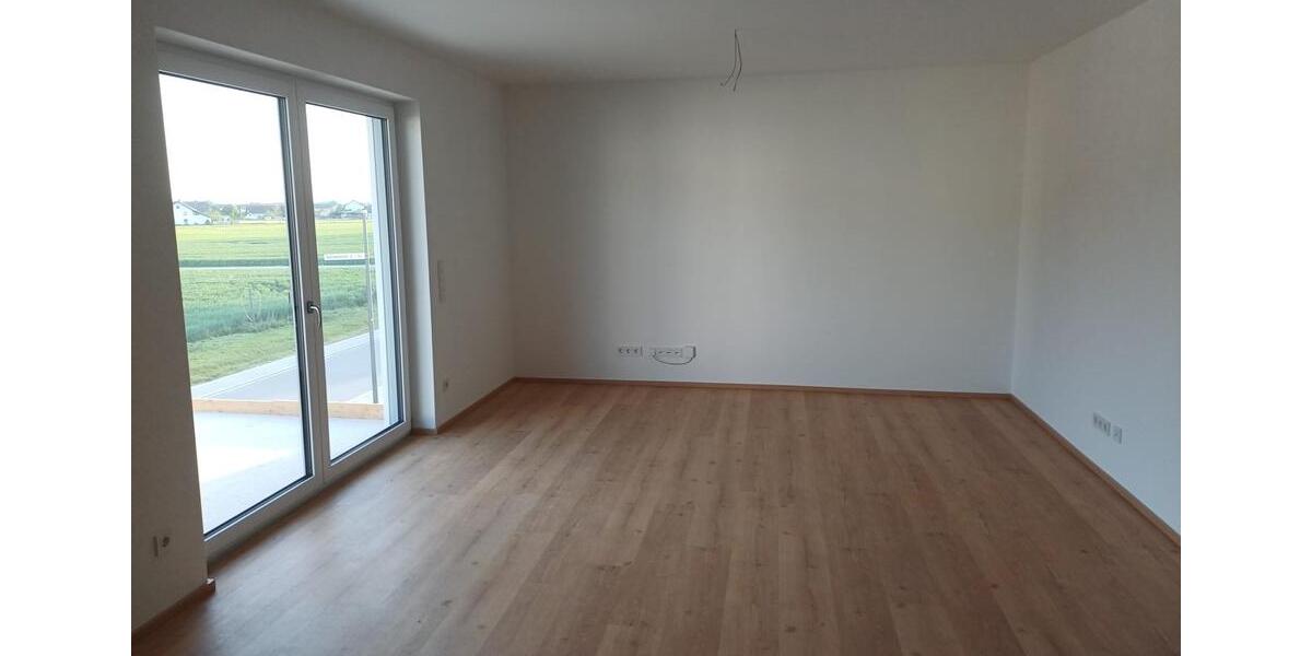 Etagenwohnung Kirchroth - 3 Zimmer, 89 m&sup2;, 975&euro; | Angebot:26644979
