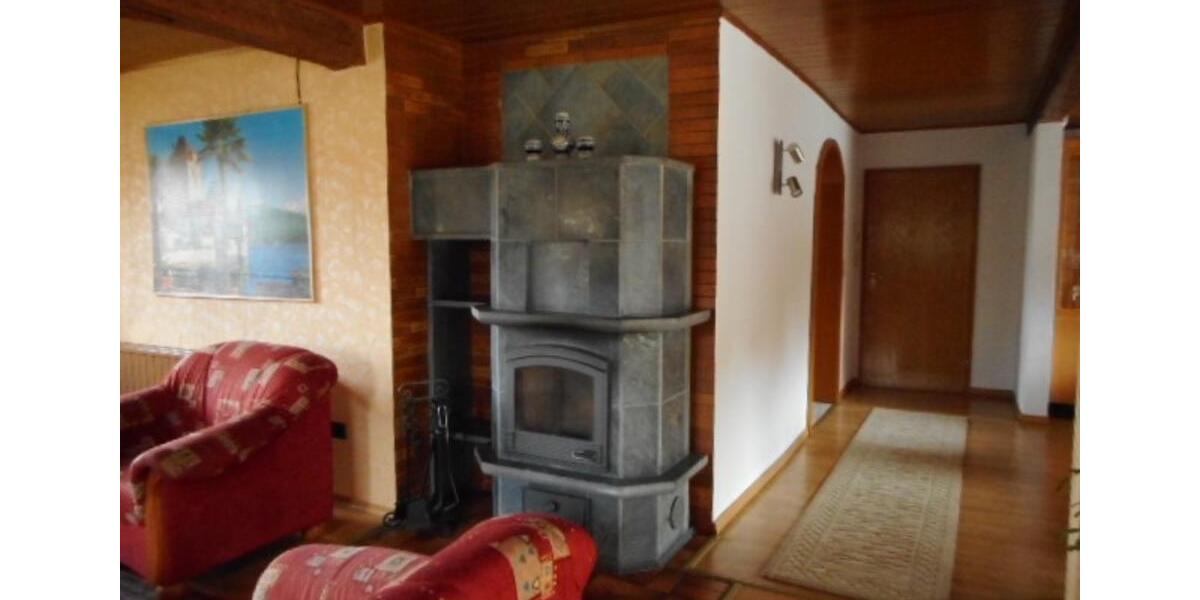 Etagenwohnung Rödelsee - 5 Zimmer, 135 m&sup2;, 1.000&euro; | Angebot:24739420