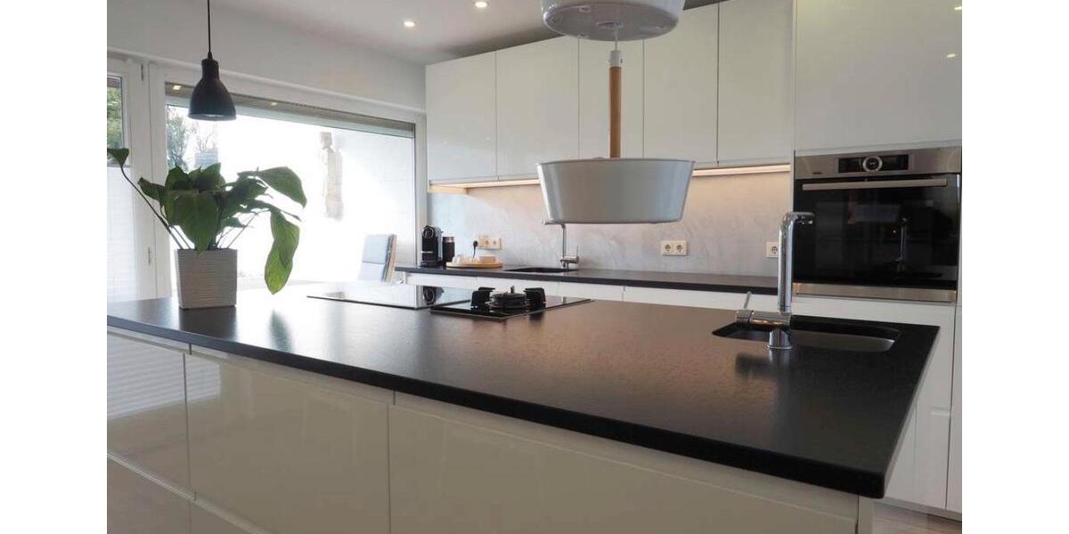 Hochparterre Rösrath - 3.5 Zimmer, 112 m&sup2;, 2.490&euro; | Angebot:24743639