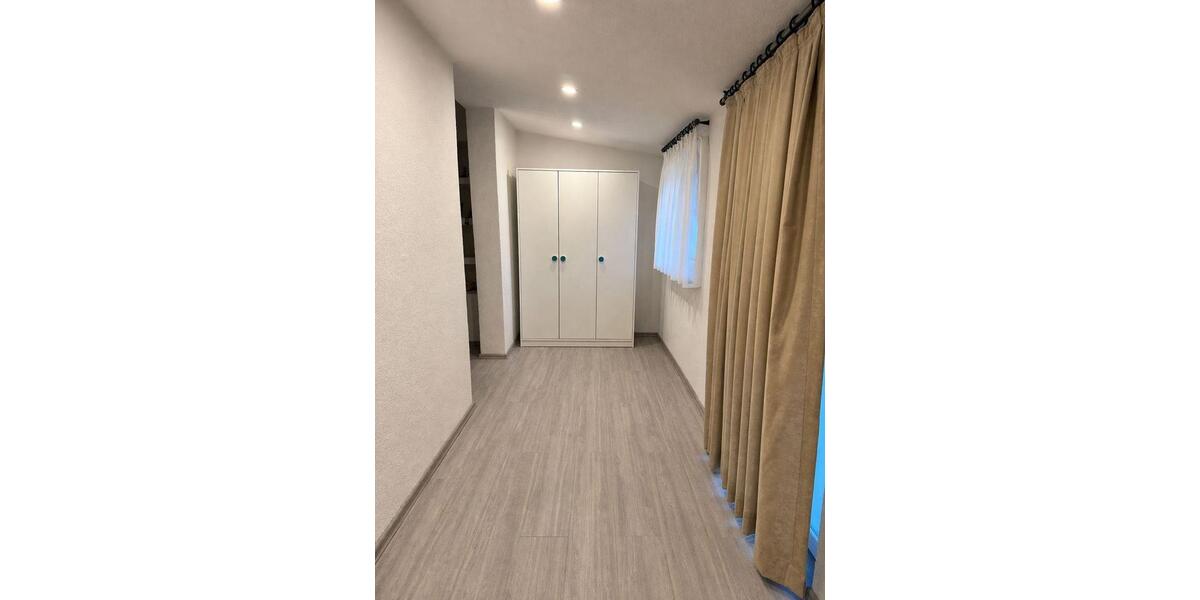 Etagenwohnung Untergruppenbach - 2.5 Zimmer, 70 m&sup2;, 900&euro; | Angebot:26423391