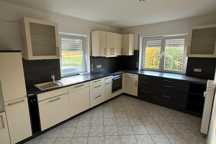 Wohnung Großschirma - 4 Zimmer, 120 m&sup2;, 890&euro; | Angebot:24566023