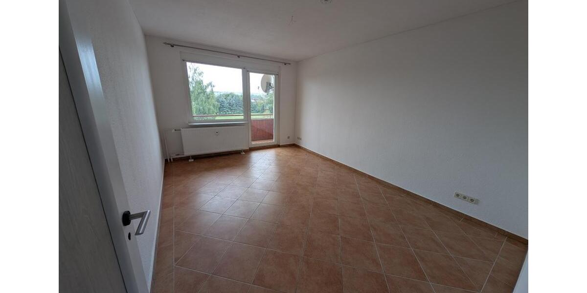 Dachgeschoßwohnung Zeitz - 3 Zimmer, 60 m&sup2;, 385&euro; | Angebot:24984072