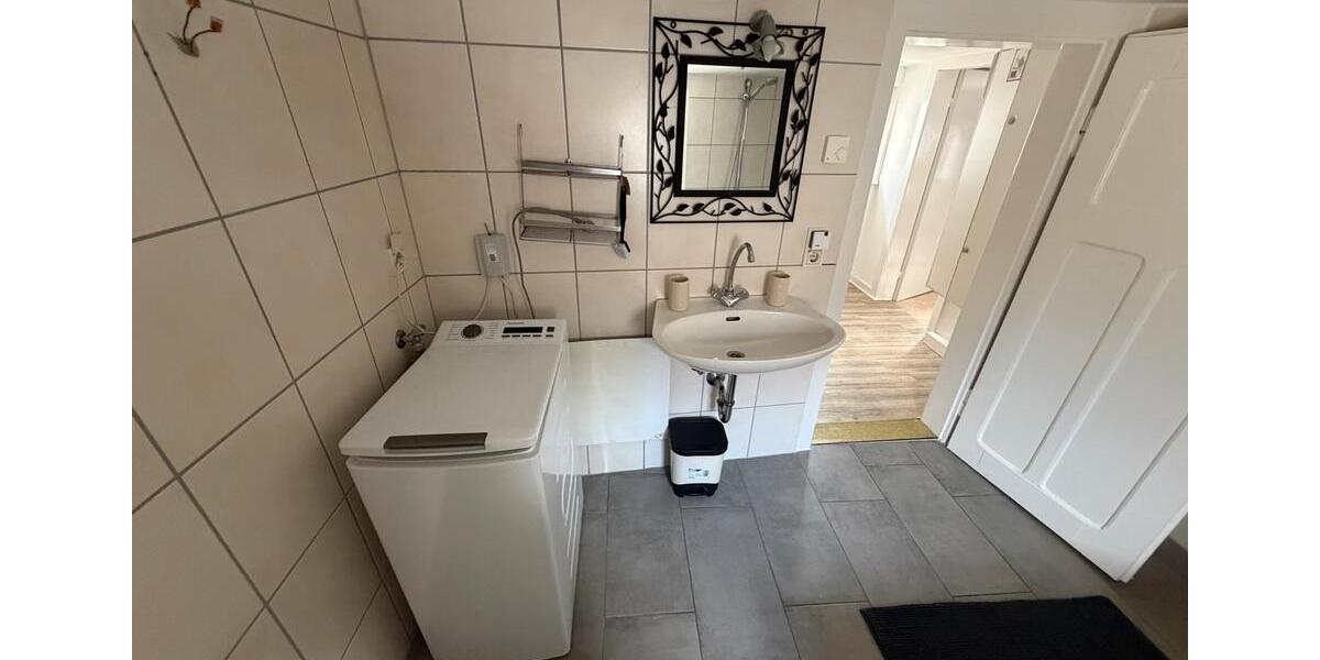 Wohnen auf Zeit Ebsdorfergrund - 3 Zimmer, 70 m&sup2;, 100&euro; | Angebot:26363568