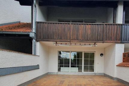 Haus Parkstetten - 5 Zimmer, 115 m&sup2;, 870&euro; | Angebot:26634672