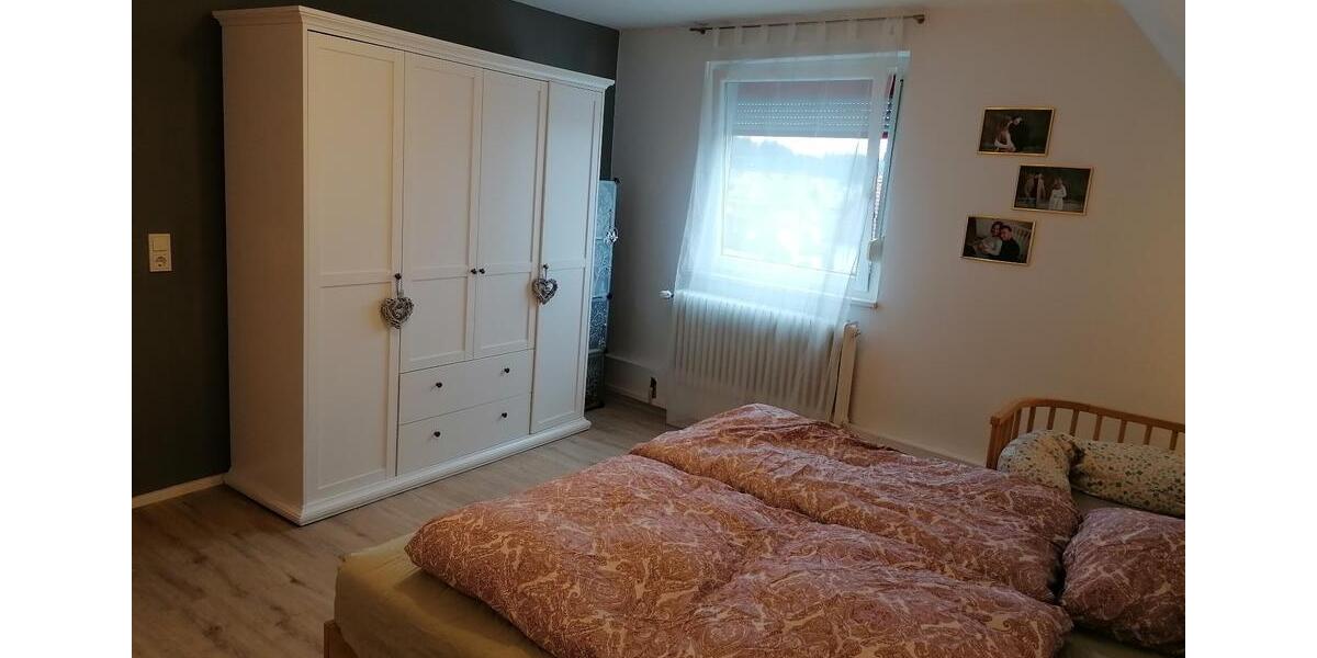 Etagenwohnung Täferrot - 4 Zimmer, 90 m&sup2;, 850&euro; | Angebot:26069493