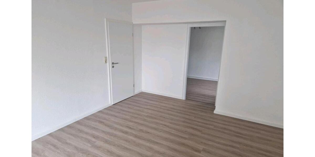 Etagenwohnung Andernach - 4 Zimmer, 95 m&sup2;, 1.000&euro; | Angebot:25049815