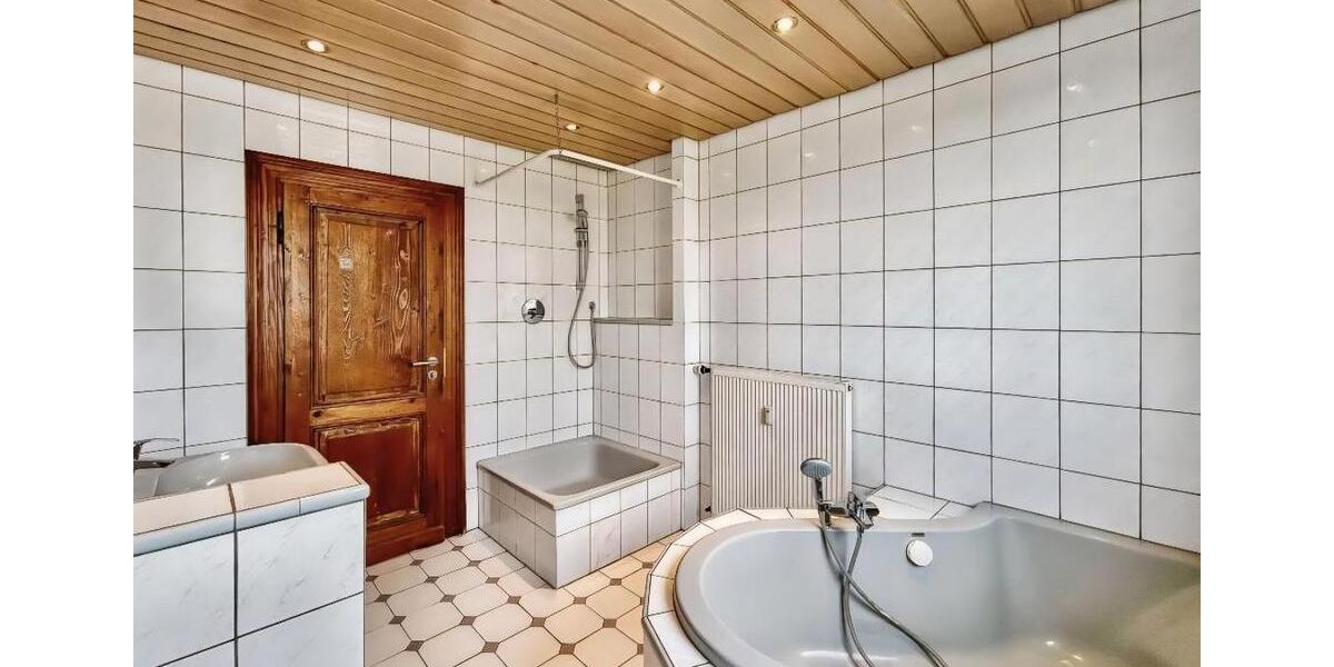 Dachgeschoßwohnung Rheinberg - 2 Zimmer, 70 m&sup2;, 645&euro; | Angebot:26008527