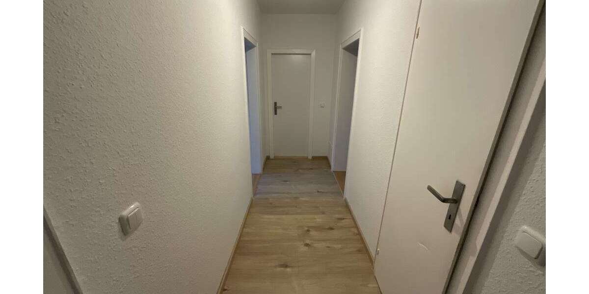 Etagenwohnung Varel - 3 Zimmer, 66 m&sup2;, 539&euro; | Angebot:25878803