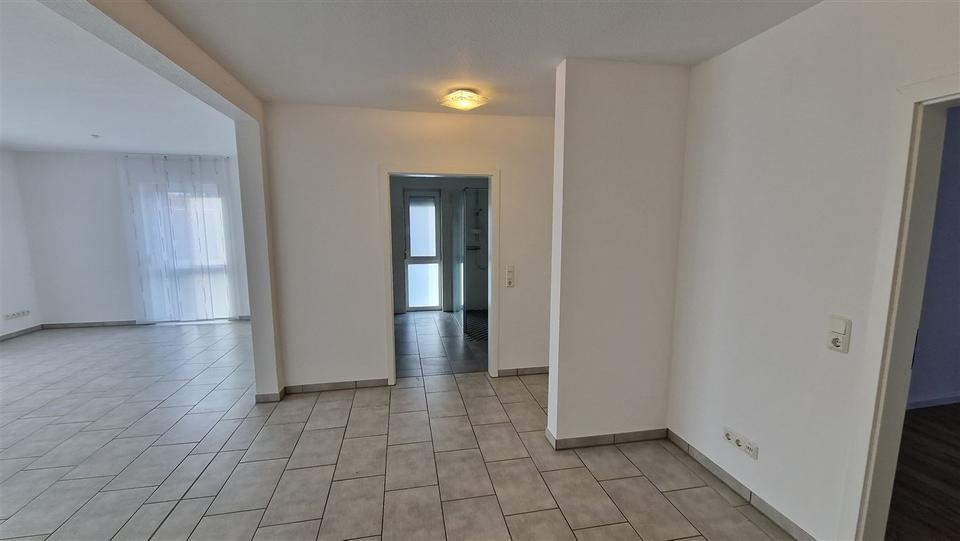 Erdgeschoßwohnung Schortens - 3 Zimmer, 86 m&sup2;, 650&euro; | Angebot:26441392