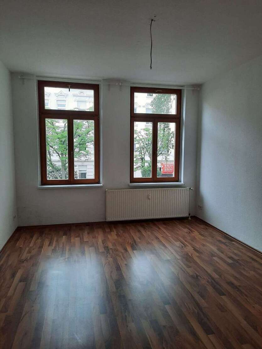großzügige 3 Zimmer-Wohnung mit Einbauküche *ideal für WG oder Familien* 3 zimmer