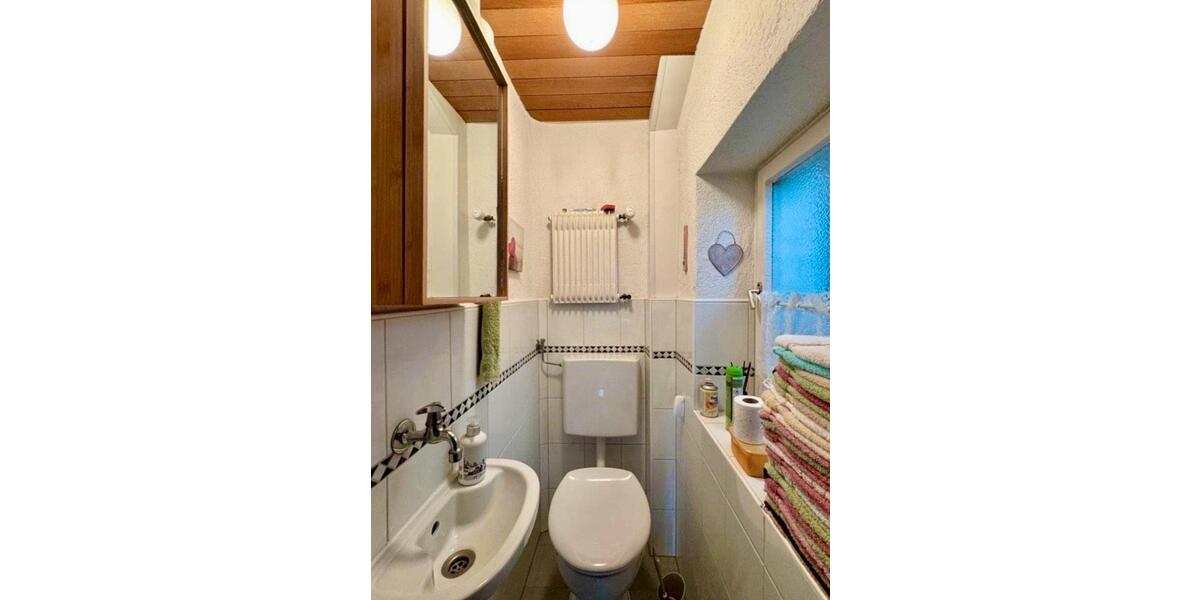 Einfamilienhaus Elfershausen - 5 Zimmer, 145 m&sup2;, 1.200&euro; | Angebot:26222974