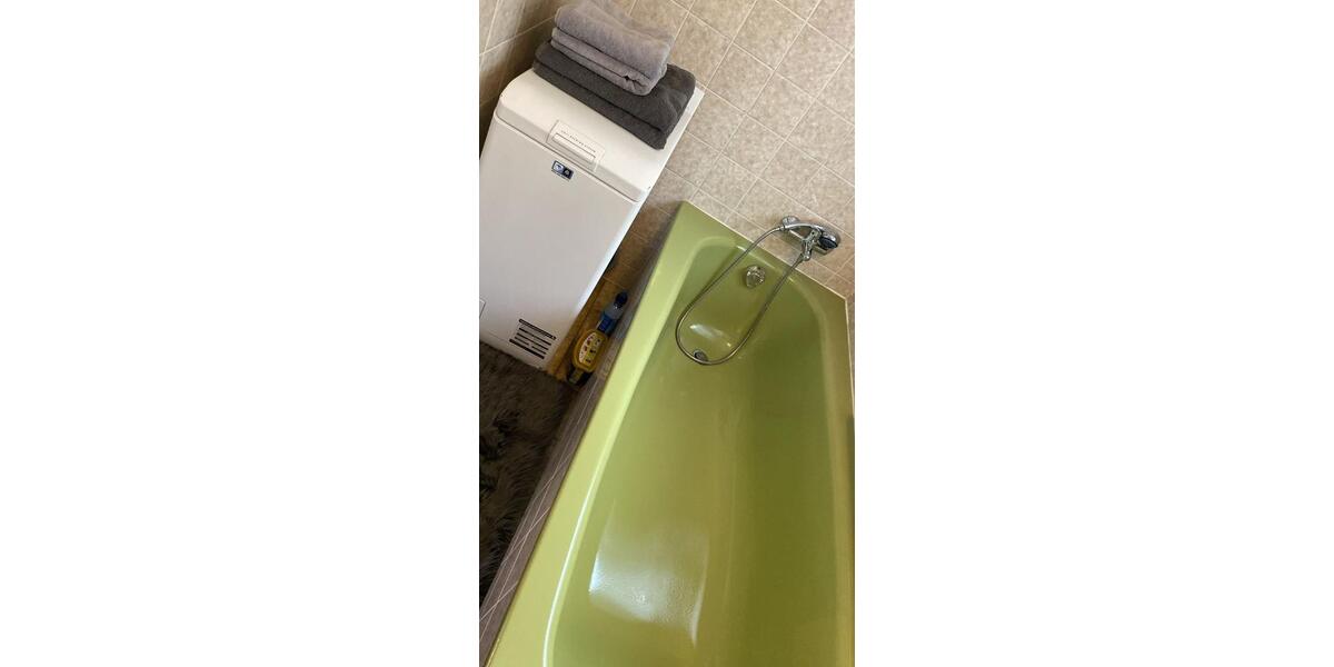 Dachgeschoßwohnung Eichenbühl - 3 Zimmer, 65 m&sup2;, 3&euro; | Angebot:26272756