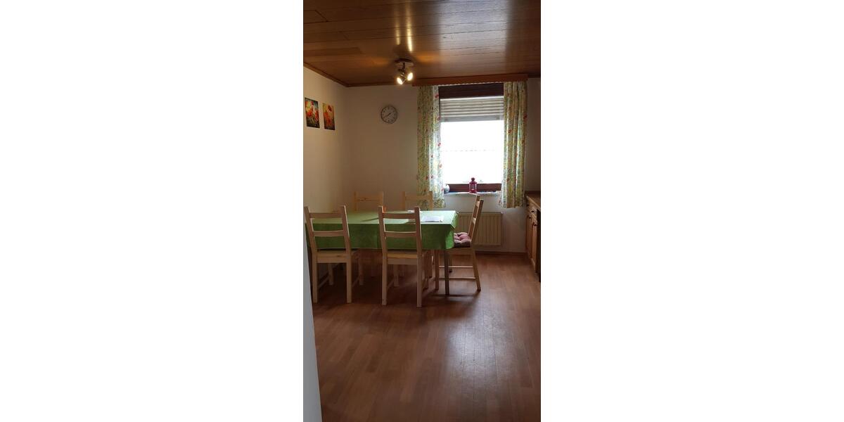 Wohnen auf Zeit Malsfeld - 5 Zimmer, 90 m&sup2;, 150&euro; | Angebot:22910244