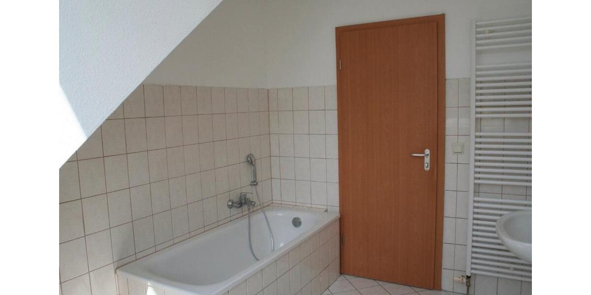 Maisonettenwohnung Elsterwerda - 3 Zimmer, 109 m&sup2;, 905&euro; | Angebot:26492990