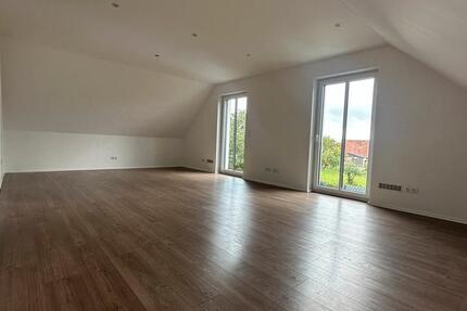 3 1|2 Zimmer Wohnung + Balkon in Rödelsee 100qm