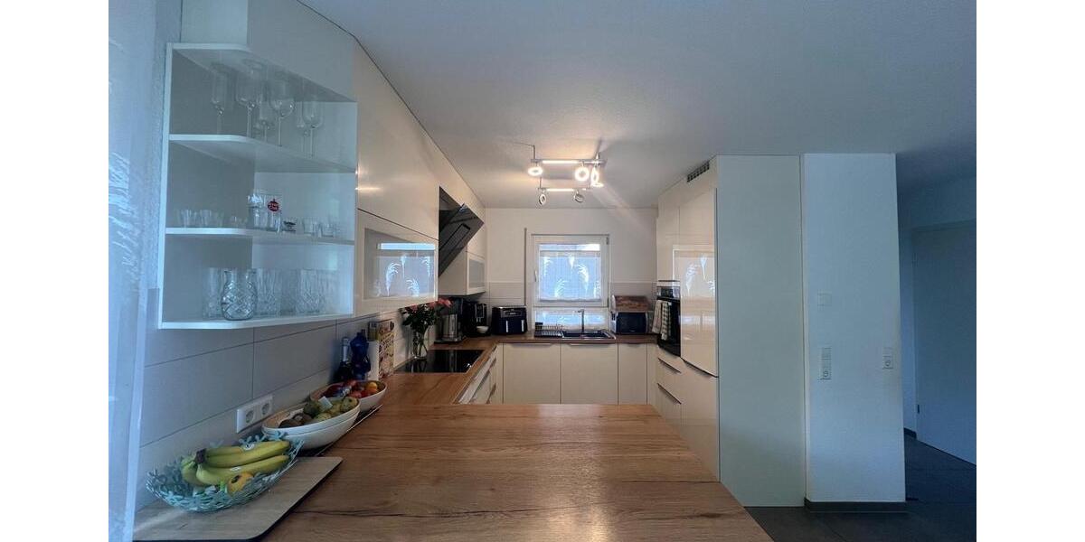Doppelhaushälfte Schliengen - 5 Zimmer, 145 m&sup2;, 2.150&euro; | Angebot:26592159