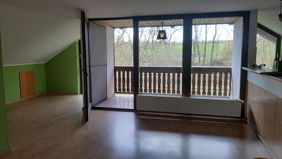 Dachgeschoßwohnung Hargesheim - 4 Zimmer, 93 m&sup2;, 700&euro; | Angebot:26045215