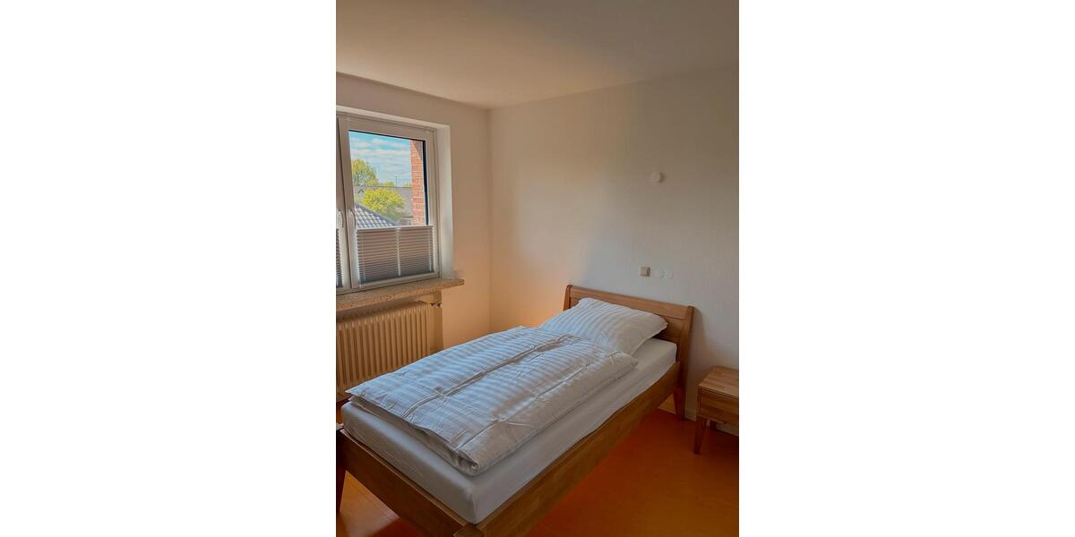 Wohnen auf Zeit Jevenstedt - 8 Zimmer, 20 m&sup2;, 25&euro; | Angebot:26463525