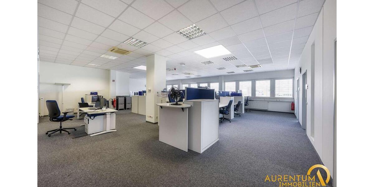 Gewerbeobjekt Neutraubling - 3.990&euro; | Angebot:23863887