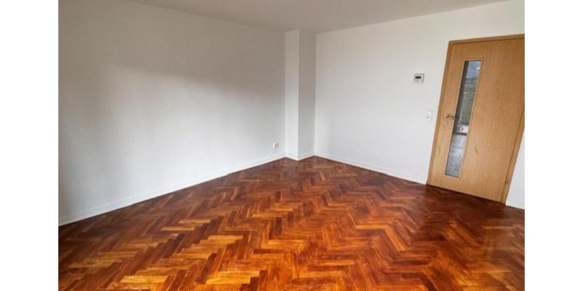 3-Raum-Wohnung im EG mit Rollstuhlrampe 3 zimmer