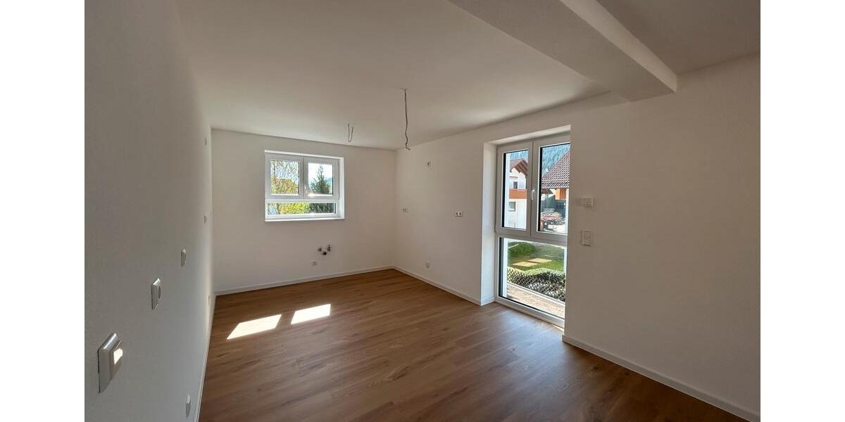 Etagenwohnung Lahr (Schwarzwald) - 5 Zimmer, 120 m&sup2;, 1.705&euro; | Angebot:26415118
