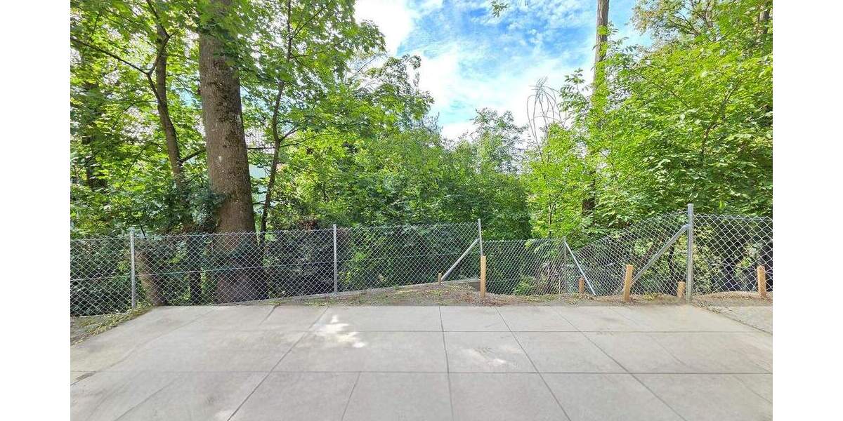 Terrassenwohnung Landshut Berg - 2 Zimmer, 84 m&sup2;, 1.340&euro; | Angebot:23883288