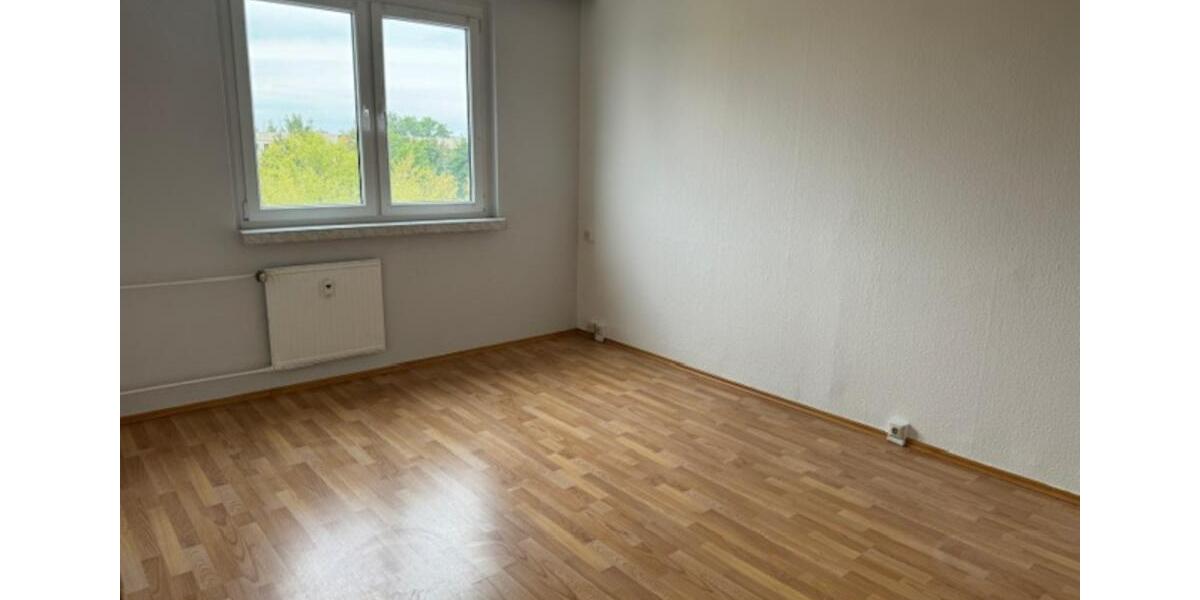 Etagenwohnung Staßfurt - 4 Zimmer, 80 m&sup2;, 440&euro; | Angebot:17732122