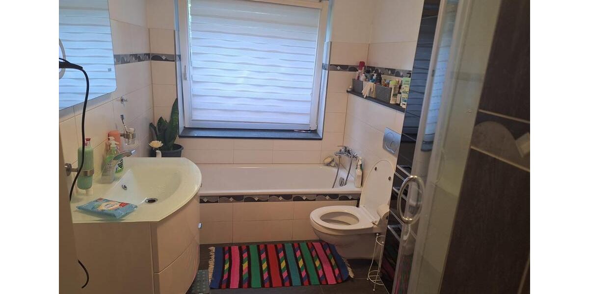 Etagenwohnung Reinbek - 3 Zimmer, 87 m&sup2;, 1.300&euro; | Angebot:26622542