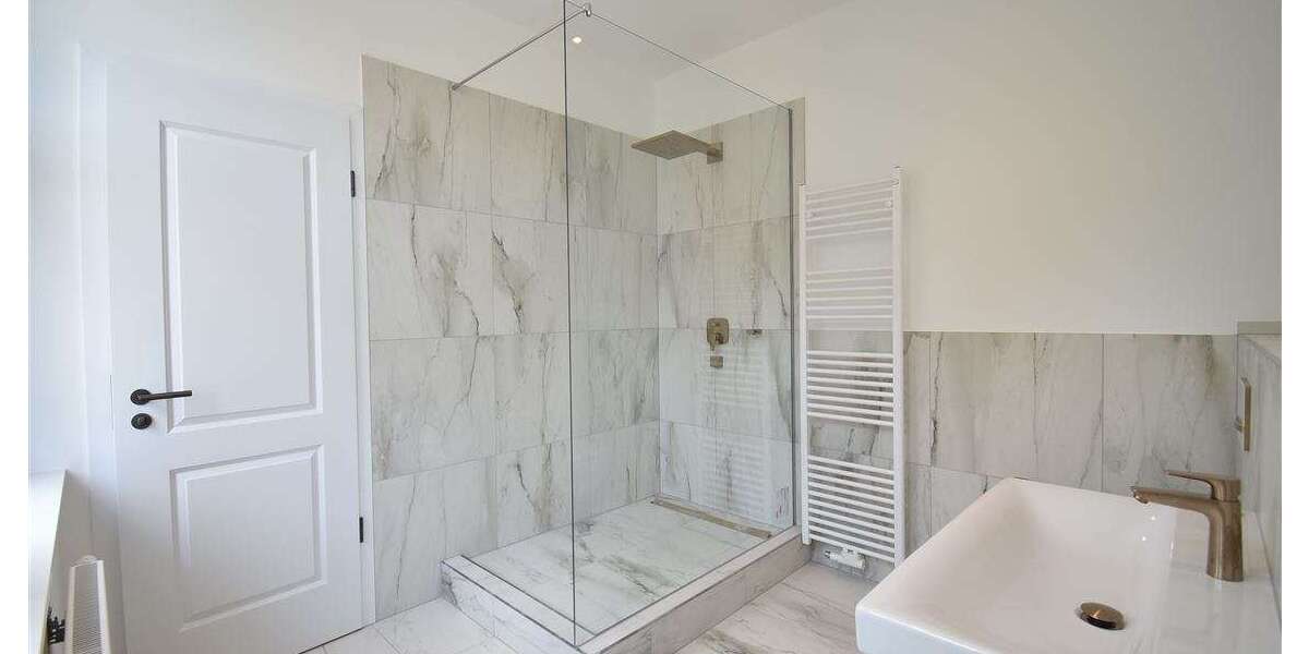 Wohnung zum Mieten in Düsseldorf 2.800 € 141.11 m² 3 zimmer