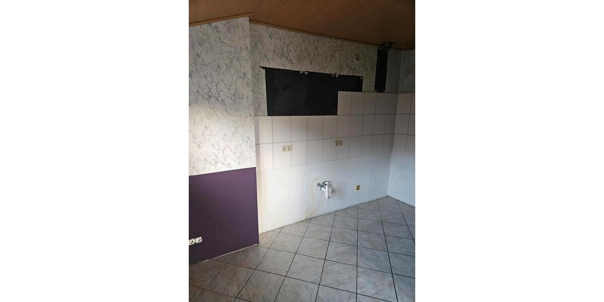 Dachgeschoßwohnung Niederaula - 4 Zimmer, 107 m&sup2;, 950&euro; | Angebot:26065932