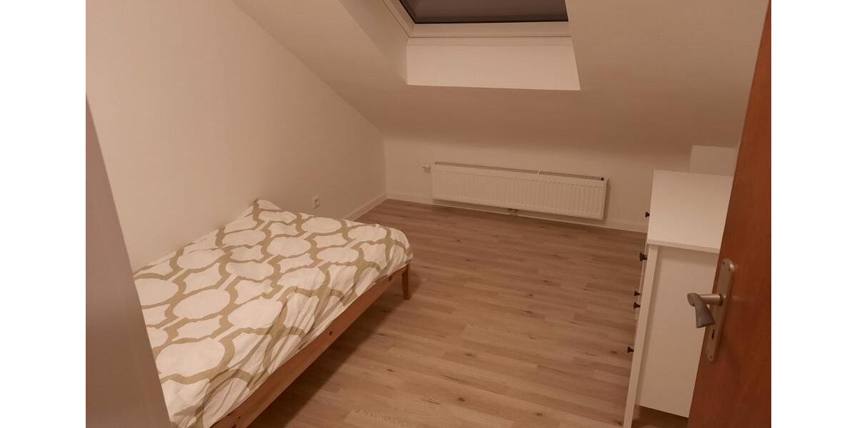 Dachgeschoßwohnung Pfinztal - 3 Zimmer, 65 m&sup2;, 1.234&euro; | Angebot:26701918