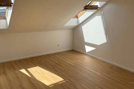 Wohnung Maintal Bischofsheim - 3 Zimmer, 83 m&sup2;, 1.065&euro; | Angebot:26740642