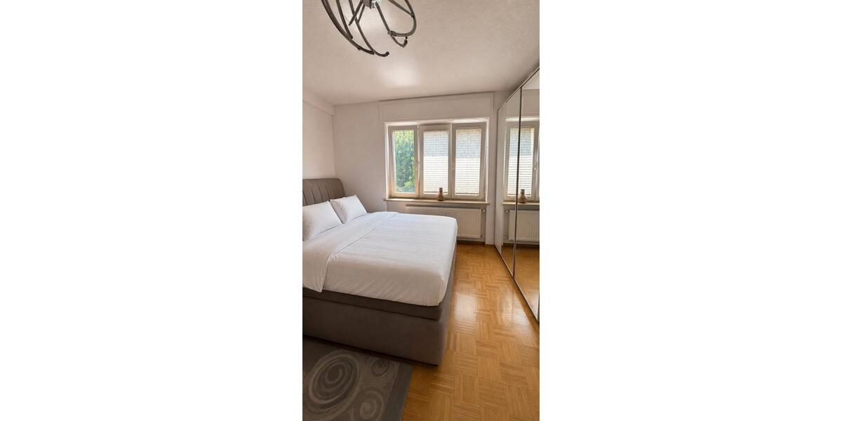 Etagenwohnung Wetzlar - 4 Zimmer, 100 m&sup2;, 1.000&euro; | Angebot:26623475
