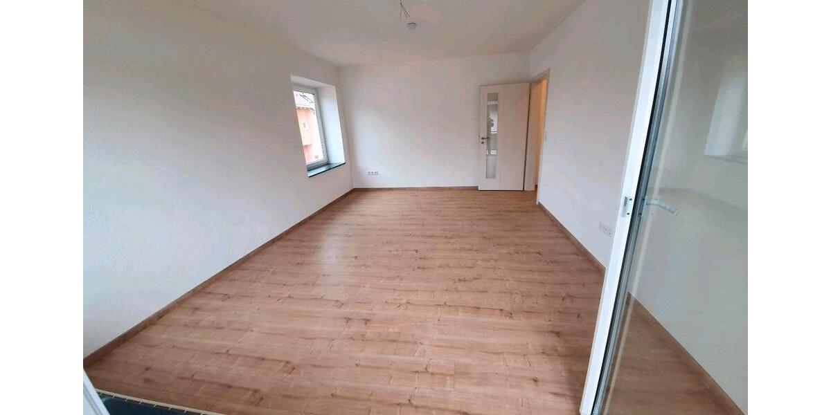 Maisonettenwohnung Bergrheinfeld - 4 Zimmer, 125 m&sup2;, 1.000&euro; | Angebot:26161573