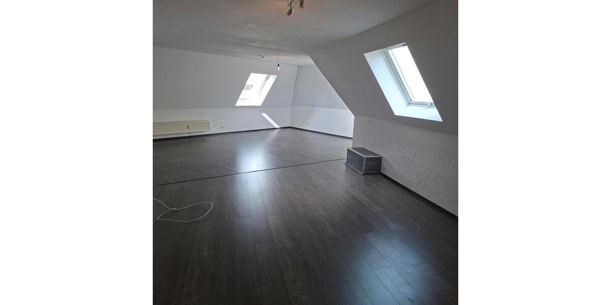 Etagenwohnung Forchheim - 4 Zimmer, 140 m&sup2;, 1.200&euro; | Angebot:26478223