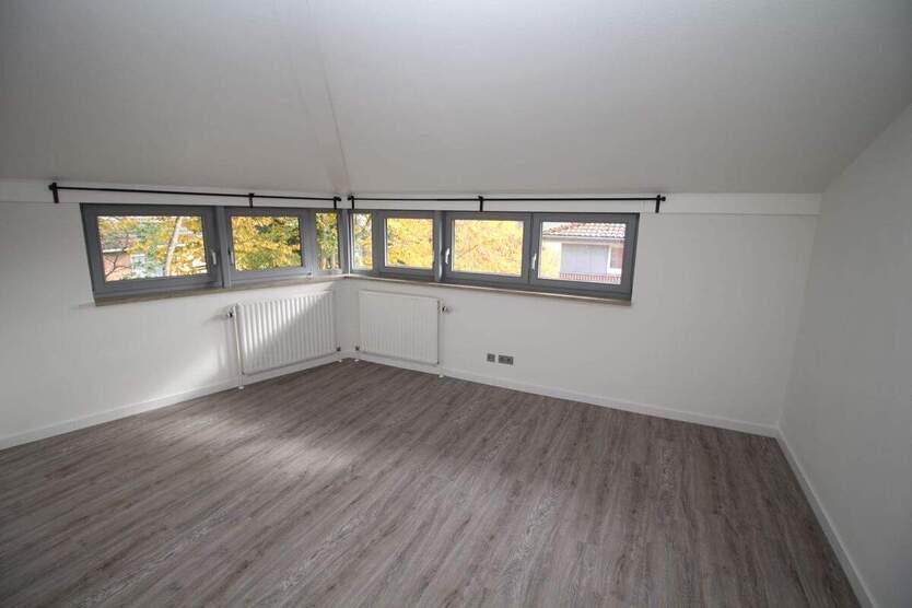 Besichtigung am 23.10. um 13.00 Uhr, Dreizimmerwohnung mit Balkon 3 zimmer