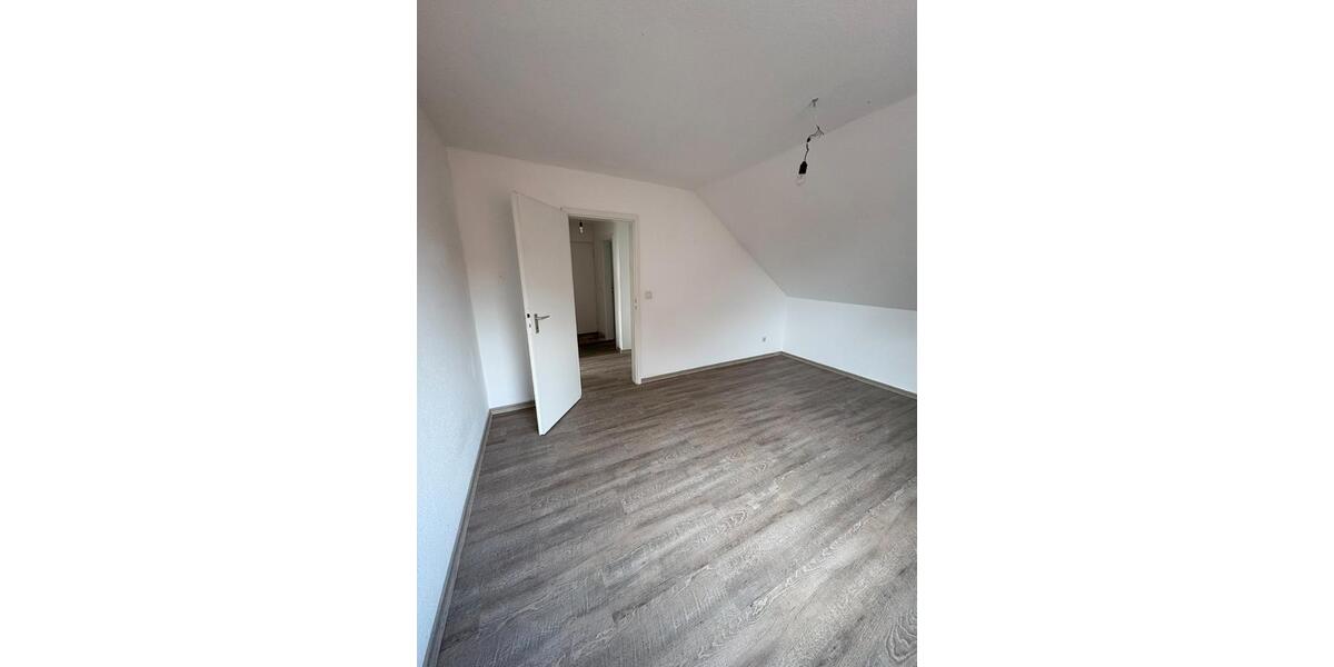 Dachgeschoßwohnung Röbel/Müritz Müritz - 2 Zimmer, 51 m&sup2;, 440&euro; | Angebot:25964714