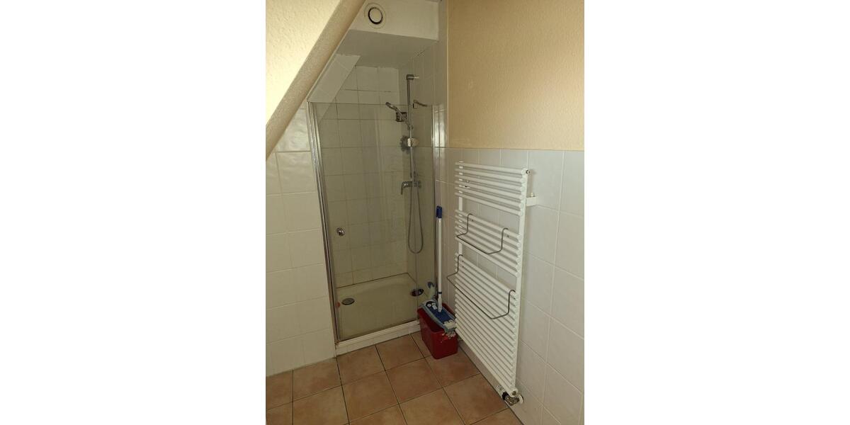 Etagenwohnung Zeven - 3 Zimmer, 15 m&sup2;, 400&euro; | Angebot:26047001