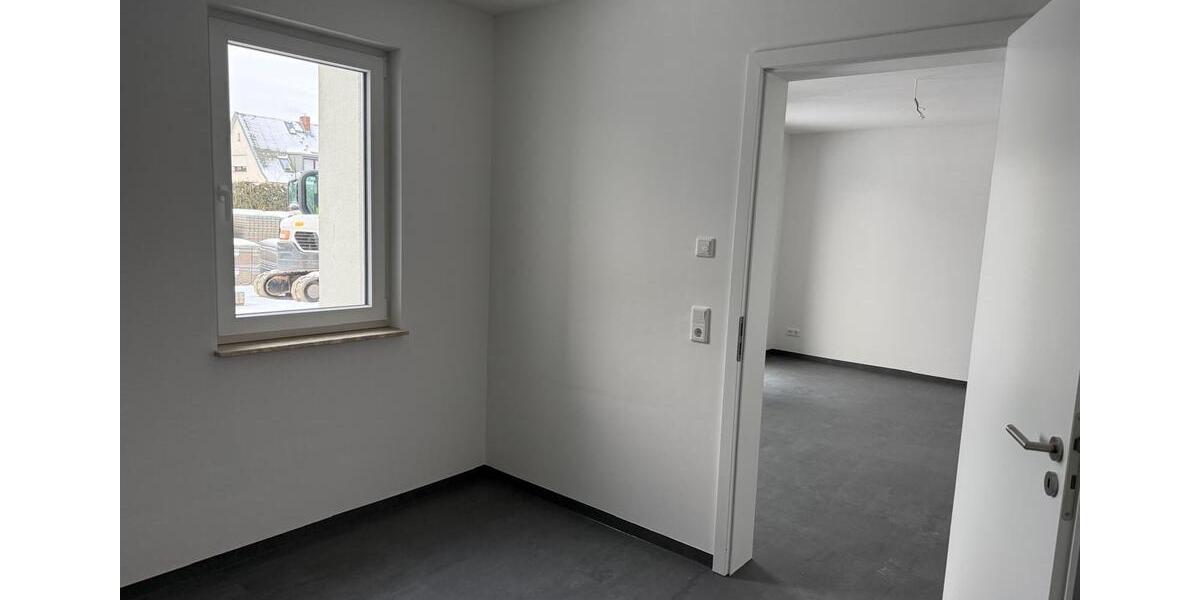 Erdgeschoßwohnung Waren (Müritz) - 2 Zimmer, 54 m&sup2;, 648&euro; | Angebot:25964717