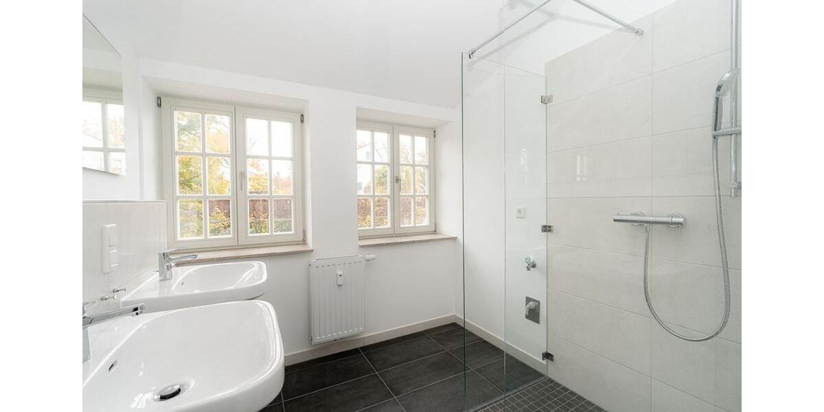 Exklusives Penthouse im denkmalgeschützten Lahmann-Sanatorium. 4 zimmer