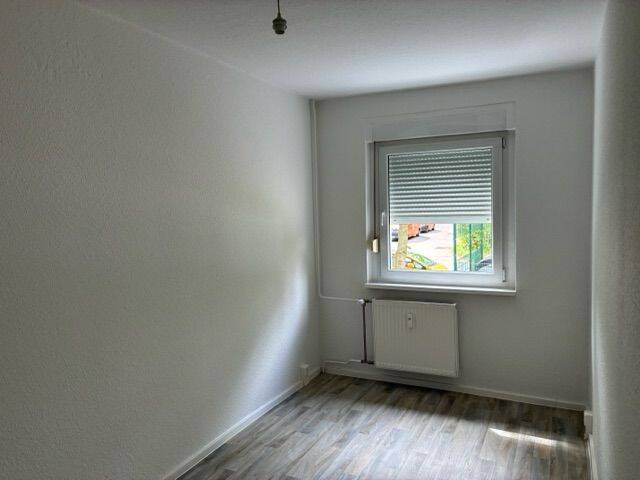 Etagenwohnung Halle (Saale) Südliche Neustadt - 3 Zimmer, 60 m&sup2;, 371&euro; | Angebot:26731111