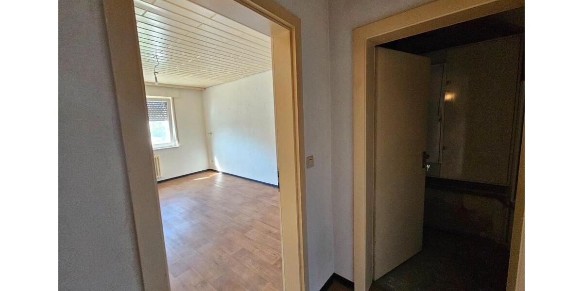 Erdgeschoßwohnung Lampertheim - 2 Zimmer, 71 m&sup2;, 800&euro; | Angebot:26340533