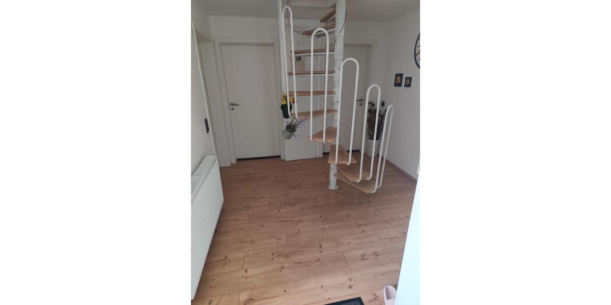 Dachgeschoßwohnung Waldbröl - 3 Zimmer, 80 m&sup2;, 650&euro; | Angebot:26424620