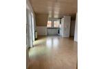 Helle 2 12 Zimmer-Wohnung