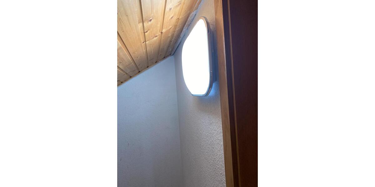 Dachgeschoßwohnung Pracht - 2 Zimmer, 70 m&sup2;, 815&euro; | Angebot:25483161