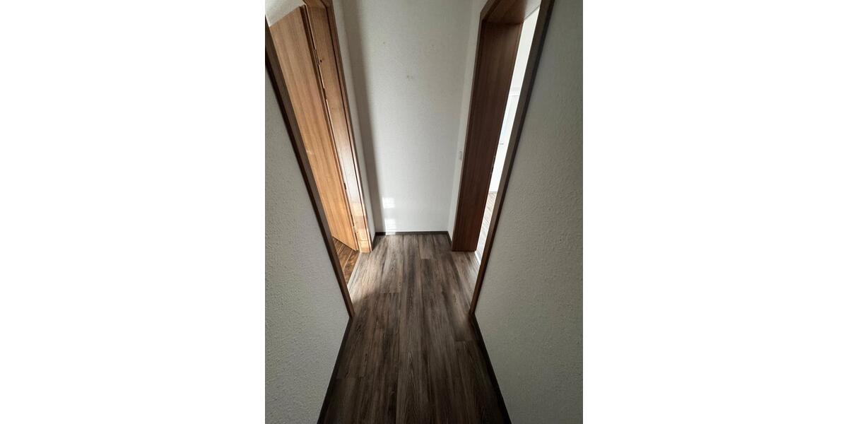 Dachgeschoßwohnung Sangerhausen - 2 Zimmer, 65 m&sup2;, 450&euro; | Angebot:26477915
