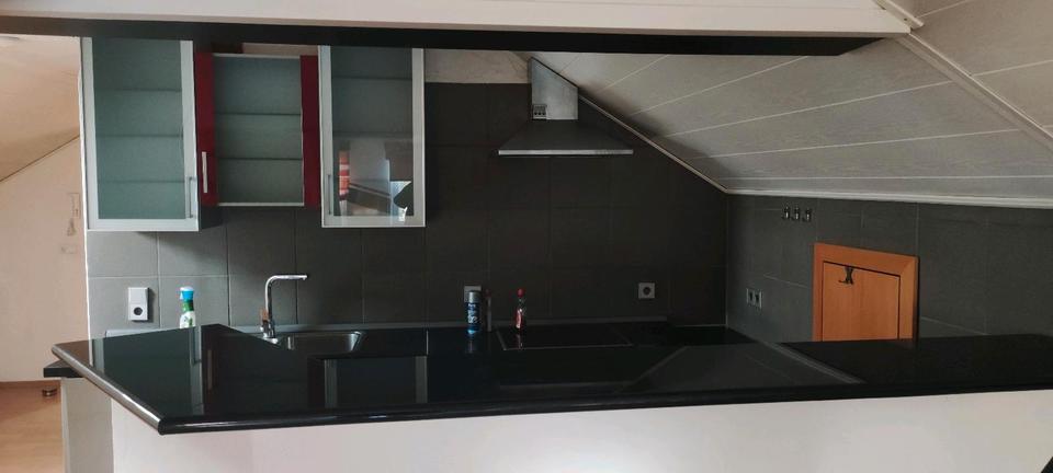 Aspach, helle offene ca 55 qm große 2-3 Zimmer DG Wohnug zimmer