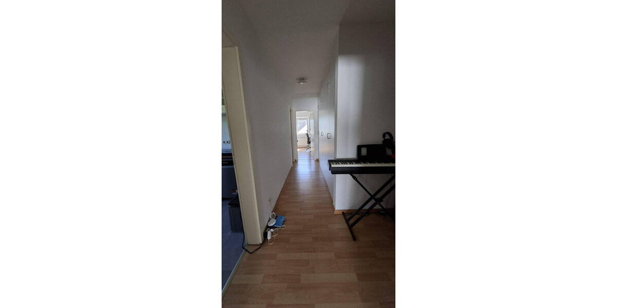 Etagenwohnung Bornheim - 2 Zimmer, 61 m&sup2;, 710&euro; | Angebot:26731063